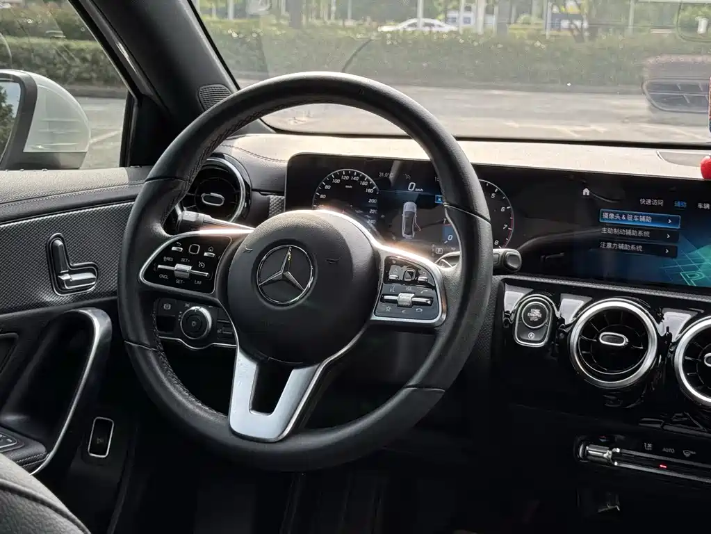 Mercedes A-Class 2019 A 200 L