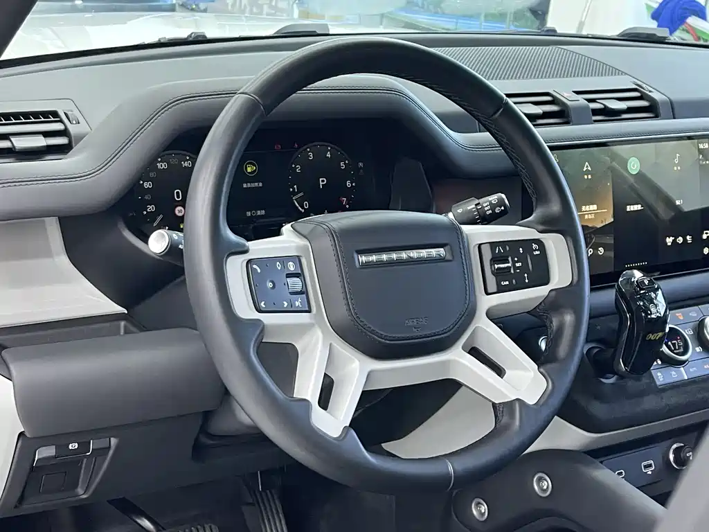 Land Rover Defender 2024 110 3.0T P400 X-DYNAMIC HSE
