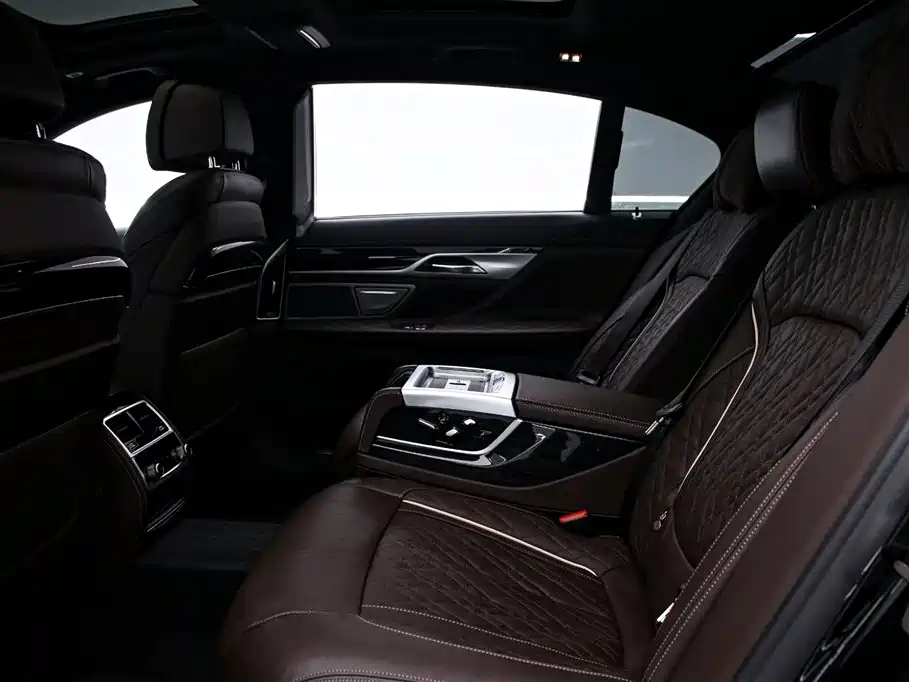 BMW 7 Series 2021 740Li Leading Edition M Sport Package