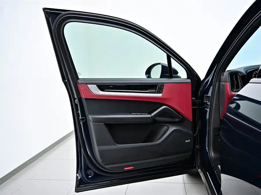 Cayenne New Energy 2024 Model Cayenne E-Hybrid 2.0T