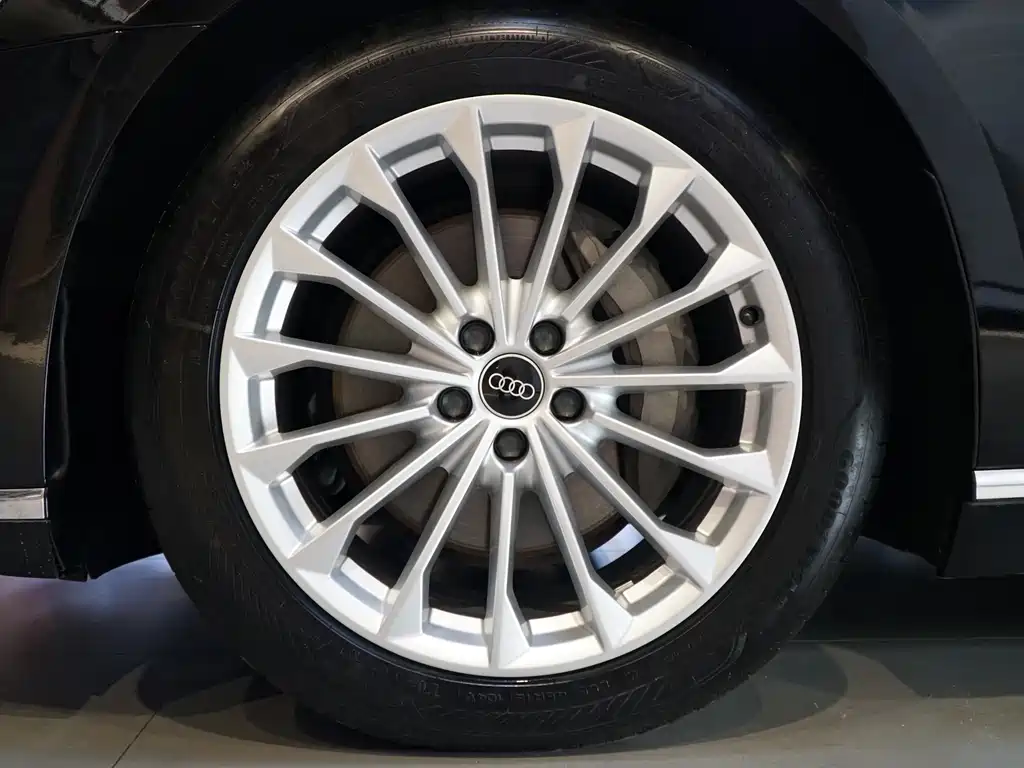 Audi A8 2022 model A8L 50 TFSI quattro Comfort edition Collector's Edition