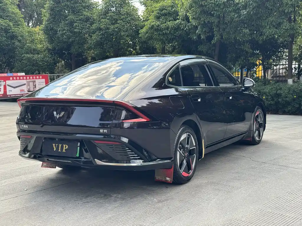 Wuling Starlight 2023 Edition 150 Advanced Version