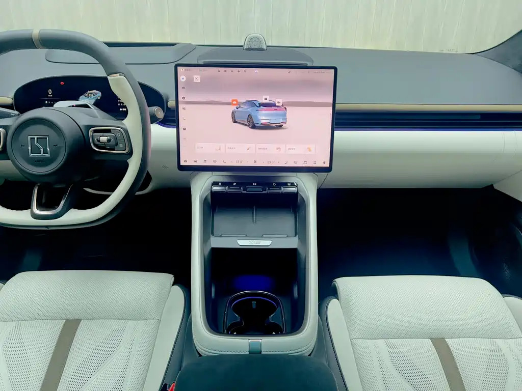 Jizhe 007 GT 2025 Edition Four-Wheel Drive Intelligent Driving Version 75kWh