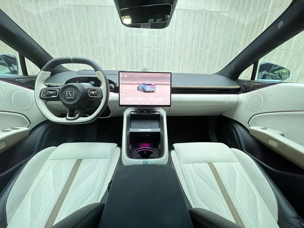 Jizhe 007 GT 2025 Edition Four-Wheel Drive Intelligent Driving Version 75kWh
