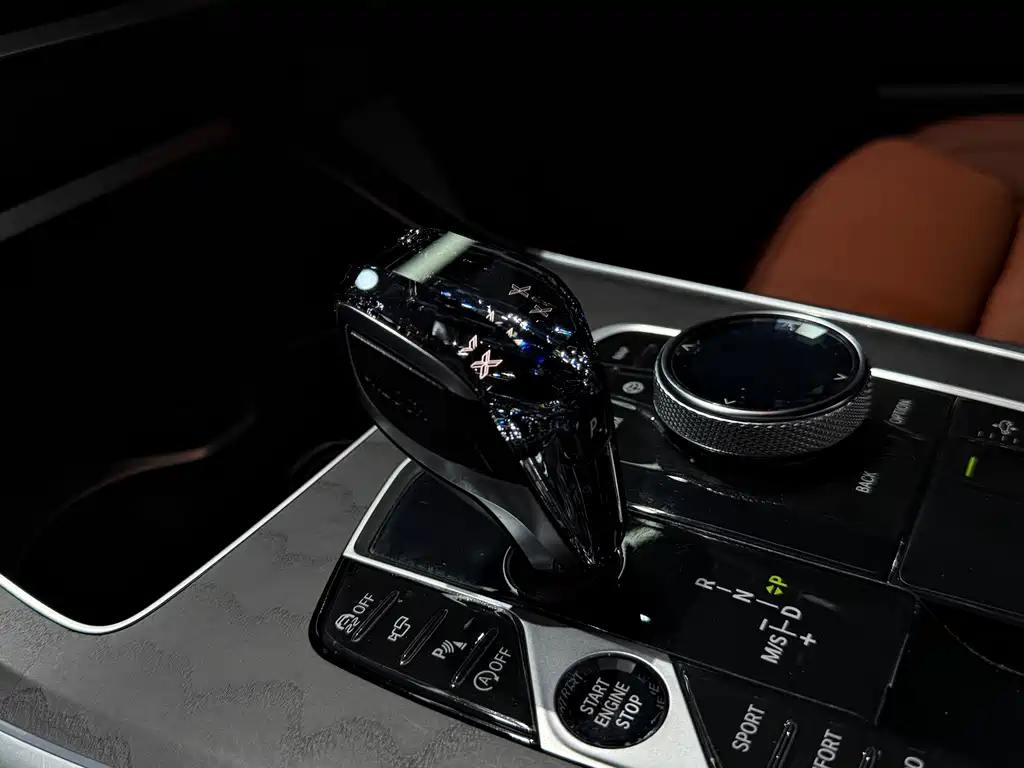 BMW X7 2020 xDrive40i Luxury Package