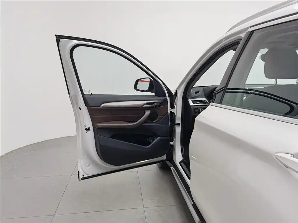 BMW X1 2019 sDrive18Li Luxury Edition