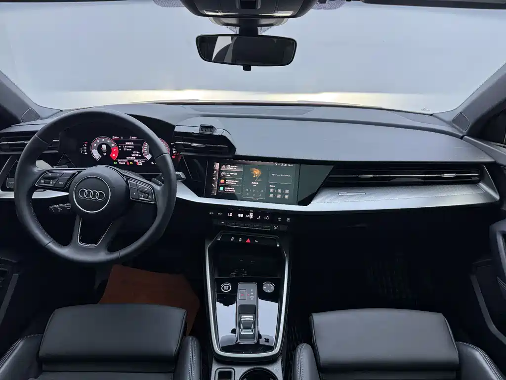 Audi A3 2022 Sportback 35 TFSI Fashion Elegance Edition