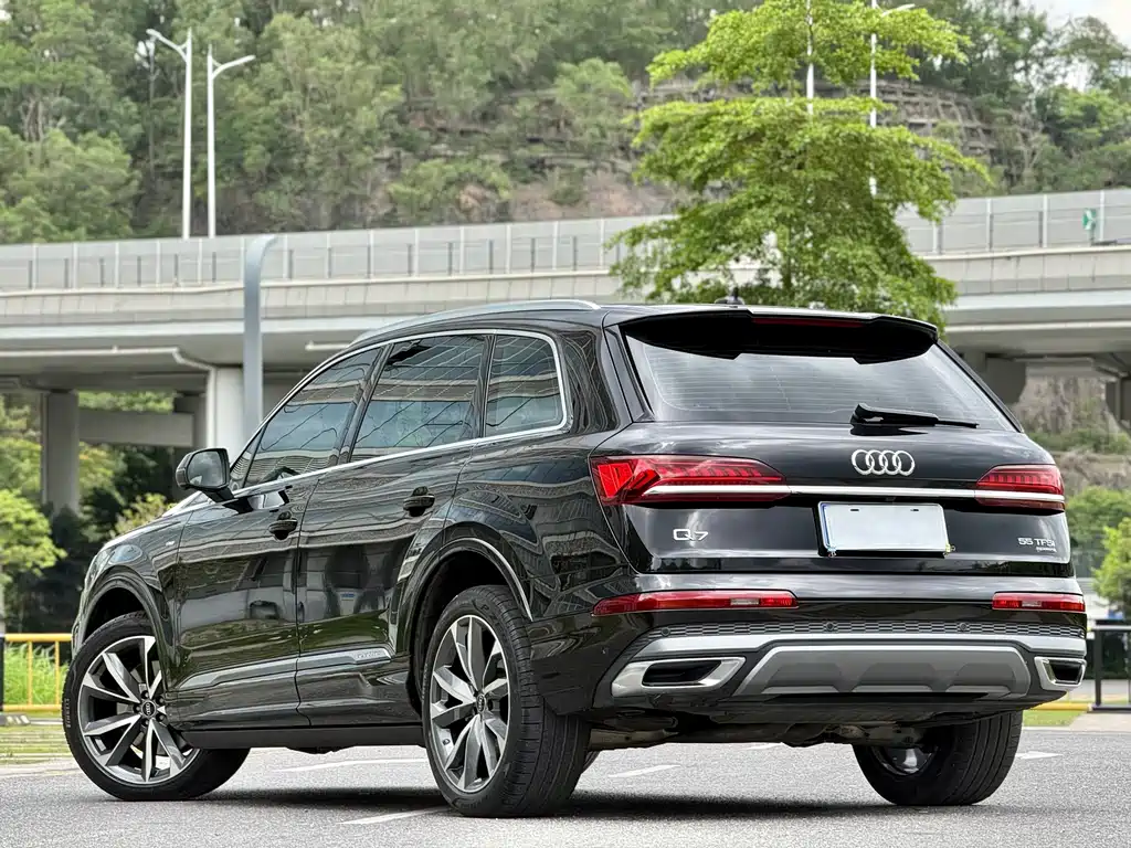 Audi Q7 2022 55 TFSI quattro S line Sport Coupe