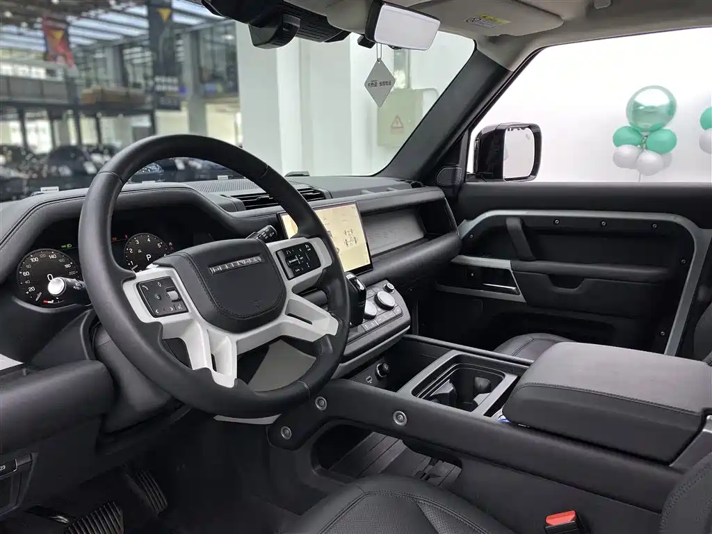 Land Rover Defender 2023 Edition 110 3.0T P400 Dark Special Edition
