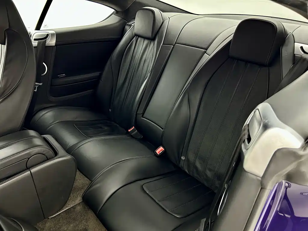 Audi A8 2015 model 4.0T GT V8 standard edition