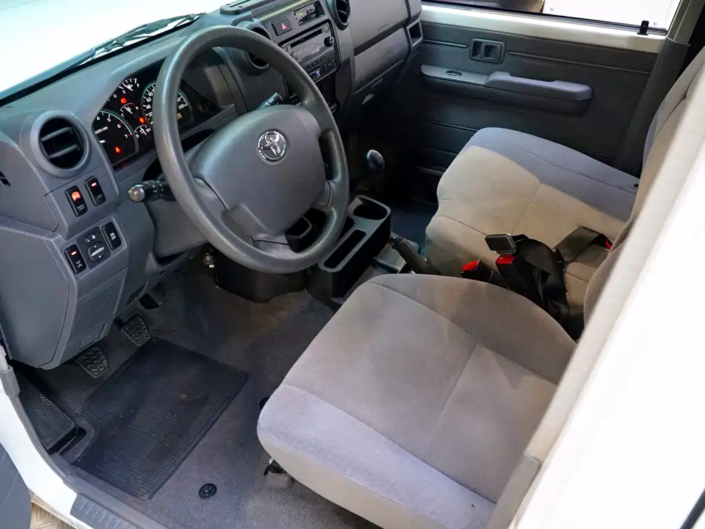 Land Cruiser Prado (Import) 2019 Model 4.0L Manual