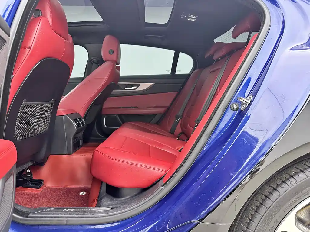 Jaguar XEL 2022 2.0T 250PS R-DYNAMIC S Progressive Sports Edition