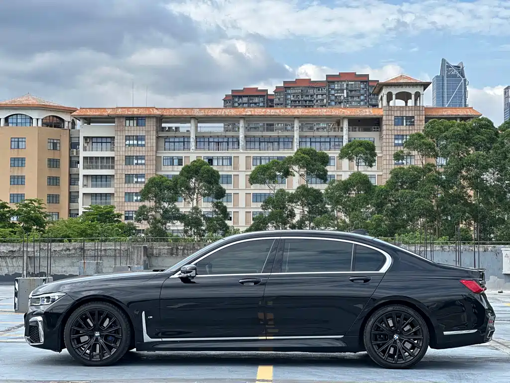BMW 7 Series 2021 740Li Excellence Edition M Sport Package