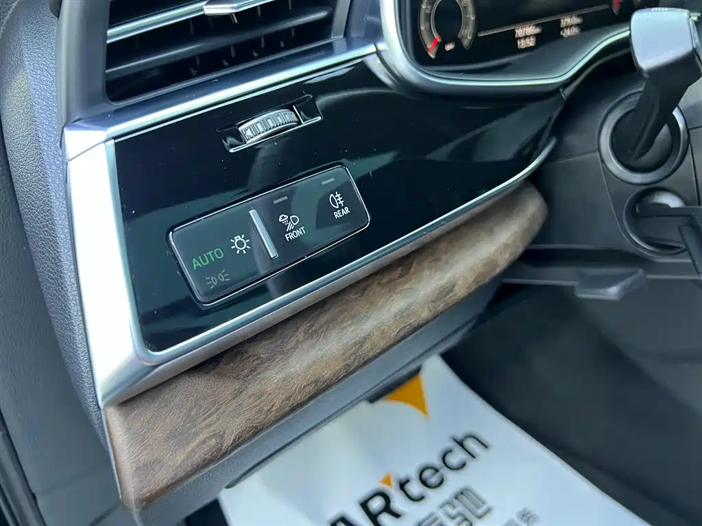Audi Q7 2022 55 TFSI quattro S line Sport Coupe