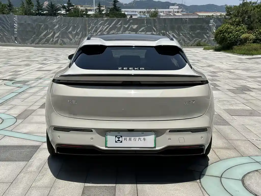 Jizhe 007 GT 2025 Edition Four-wheel Drive Intelligent Driving Version 75kWh