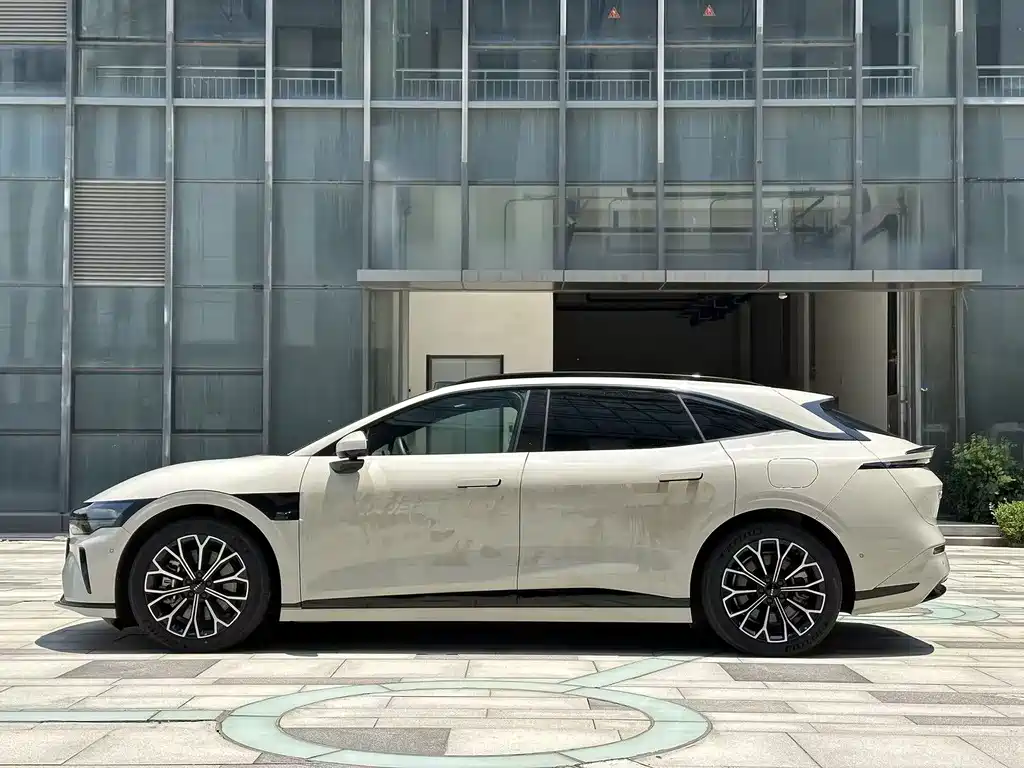 Jizhe 007 GT 2025 Edition Four-wheel Drive Intelligent Driving Version 75kWh