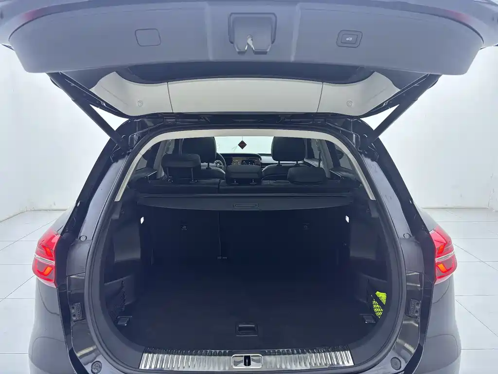 Hongqi HS5 2022 Model Facelift 2.0T Zhilian Qixiang Edition