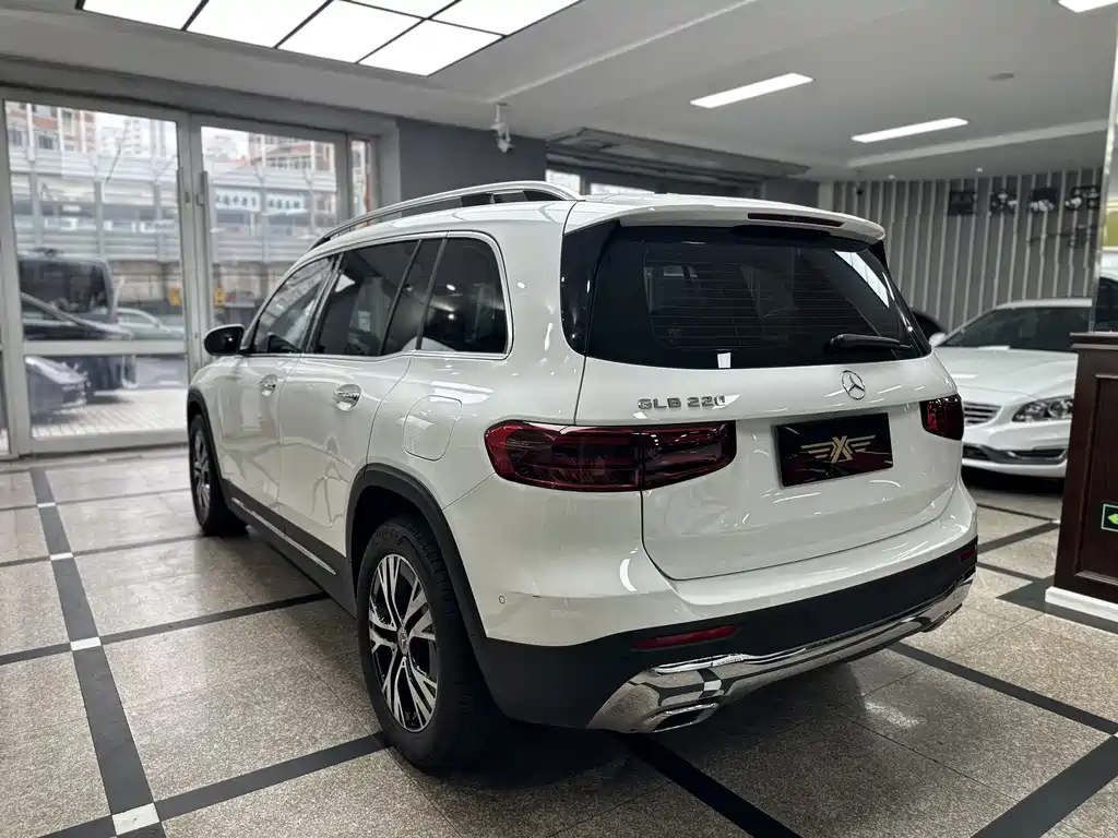 Mercedes-Benz GLB 2024 Facelift 220 Dynamic Edition