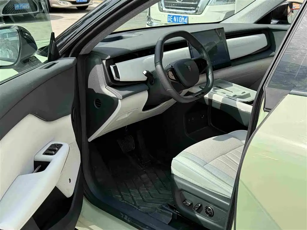 Lingtu Zhiyin 2024 Edition Long Range Smart Enjoyment Version