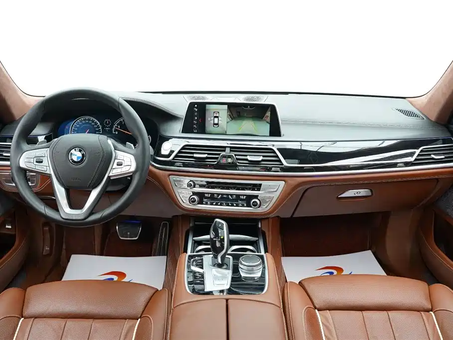 BMW 7 Series 2018 740Li xDrive Luxury Edition M Sport Package