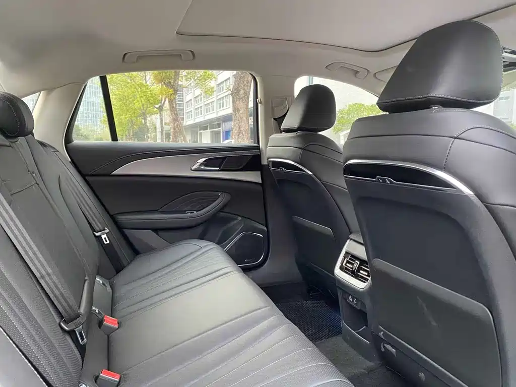 Hongqi H5 2023 Model 1.5T DCT ZhiLian QiYun Edition
