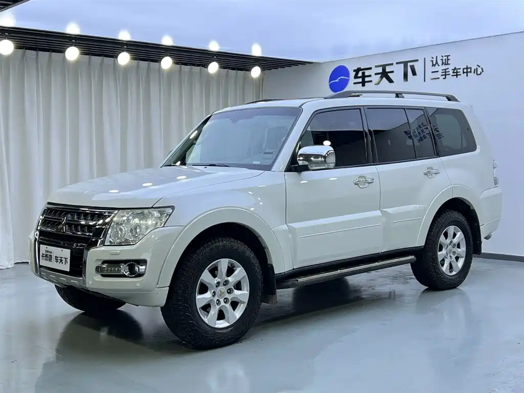 Pajero Import 2015 3.0L Automatic Elite Super Version National V