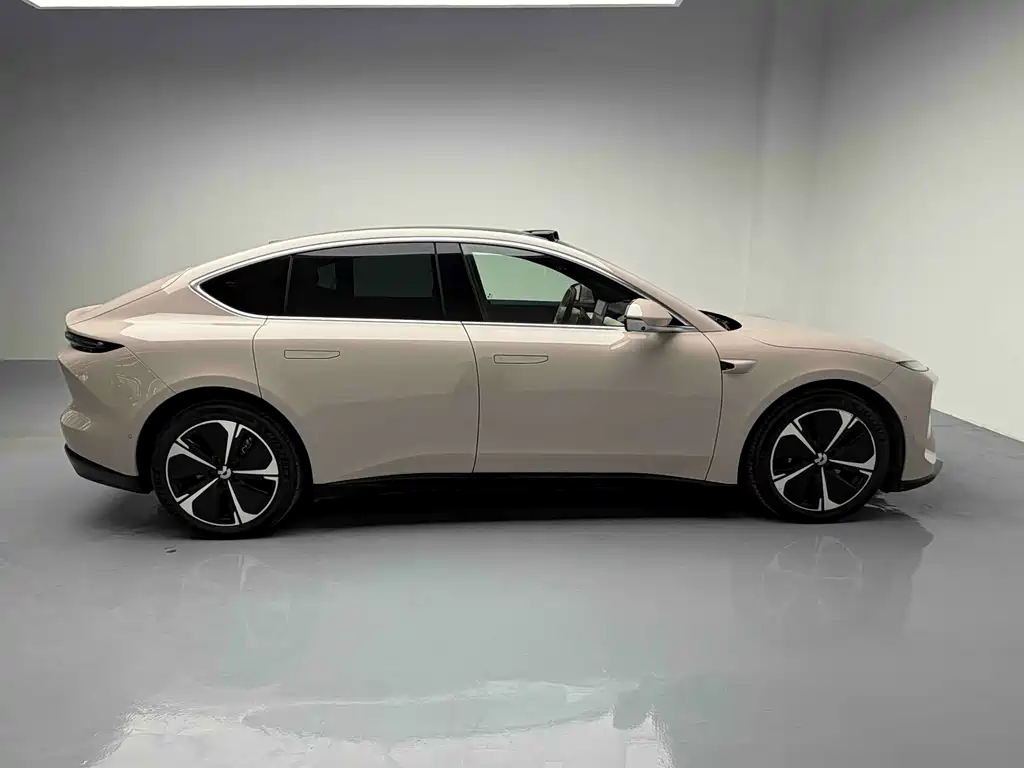 NIO ET5 2025 Model 75kWh
