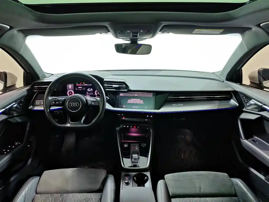 Audi A3 2021 Sportback 35 TFSI Luxury Sportline