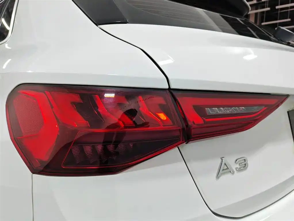 Audi A3 2021 Sportback 35 TFSI Luxury Sportline