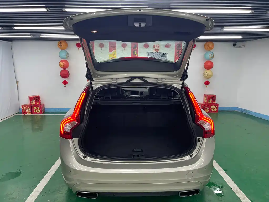 Volvo V60 2017 T5 Intelligent Comfort Edition National VI