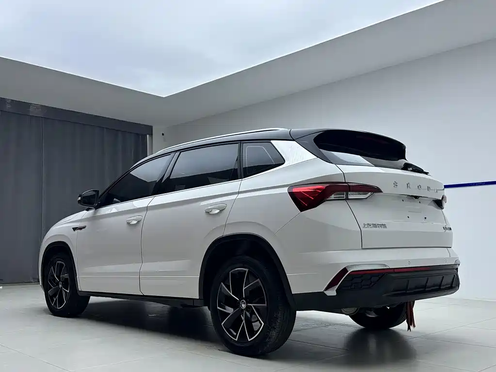 Kia Kmall 2022 GT 1.5L Automatic Zhenxiang Edition