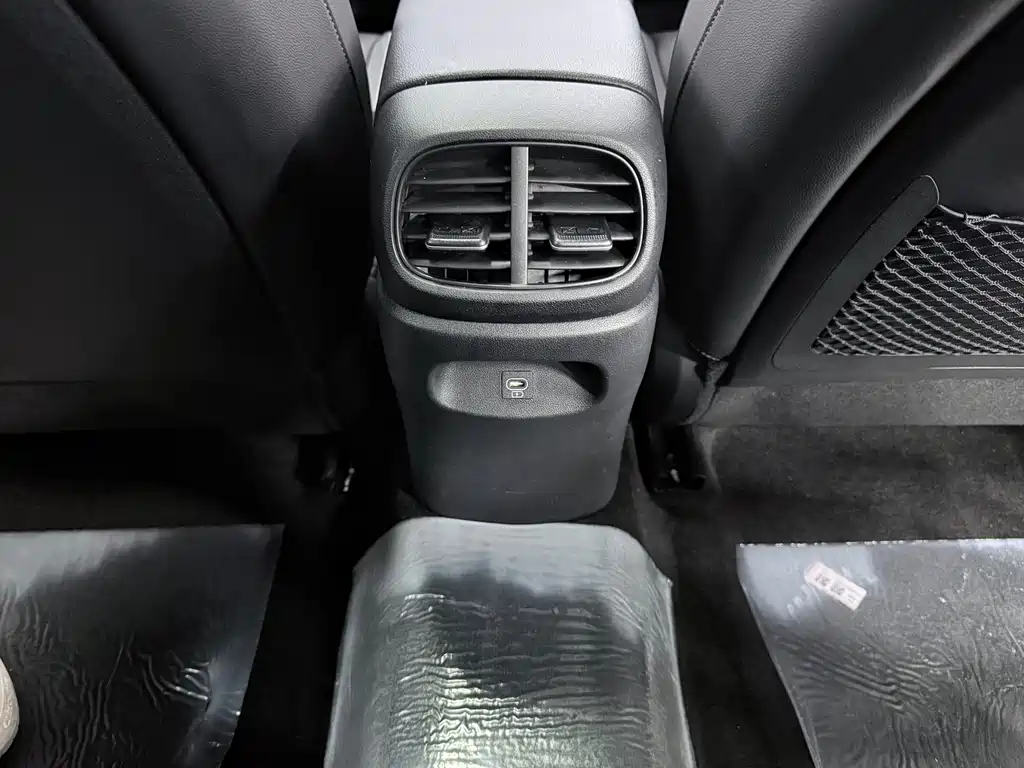 Elantra 2023 1.5L CVT LUX Prestige Edition