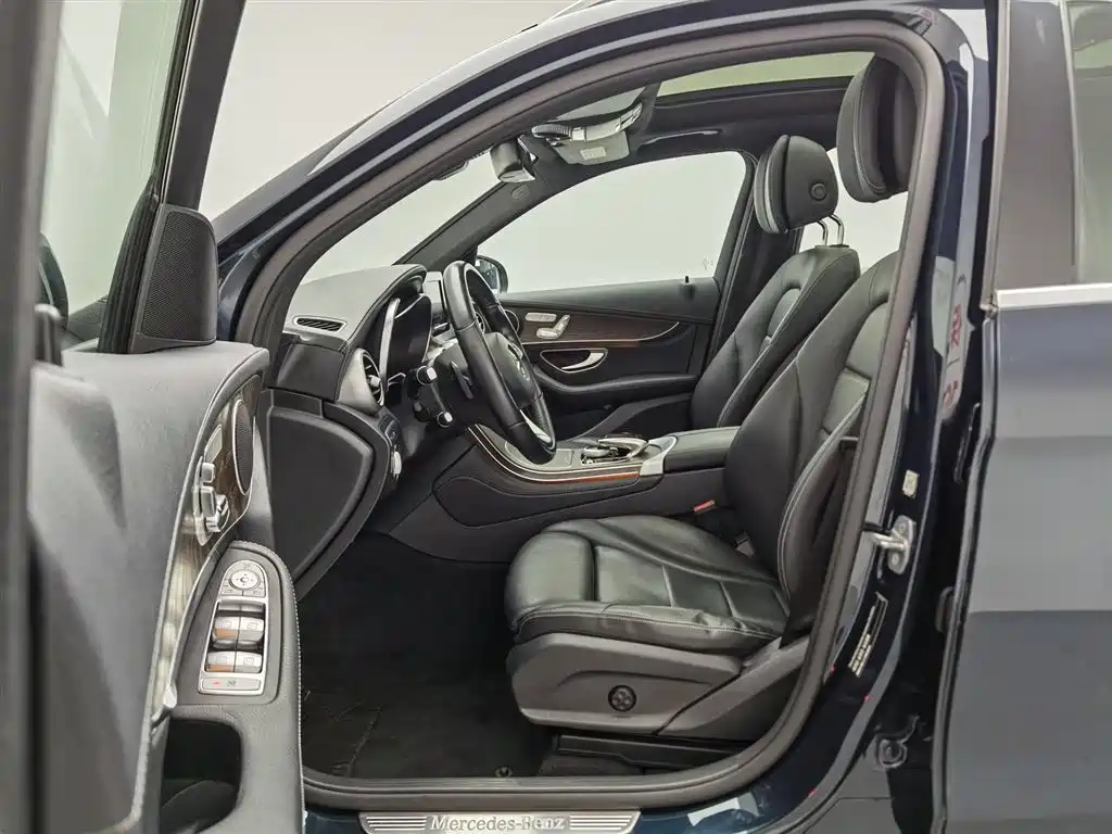 Mercedes-Benz GLC 2019 GLC 300 L 4MATIC Dynamic Edition