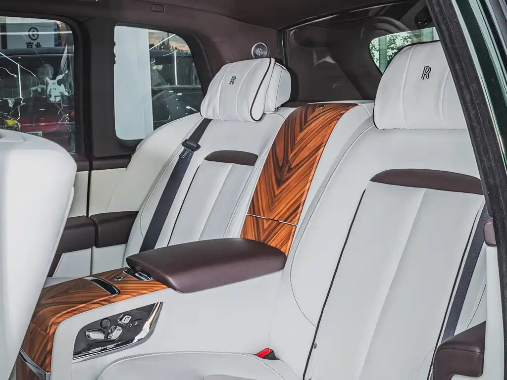 Cullinan 2018 4-seater Edition
