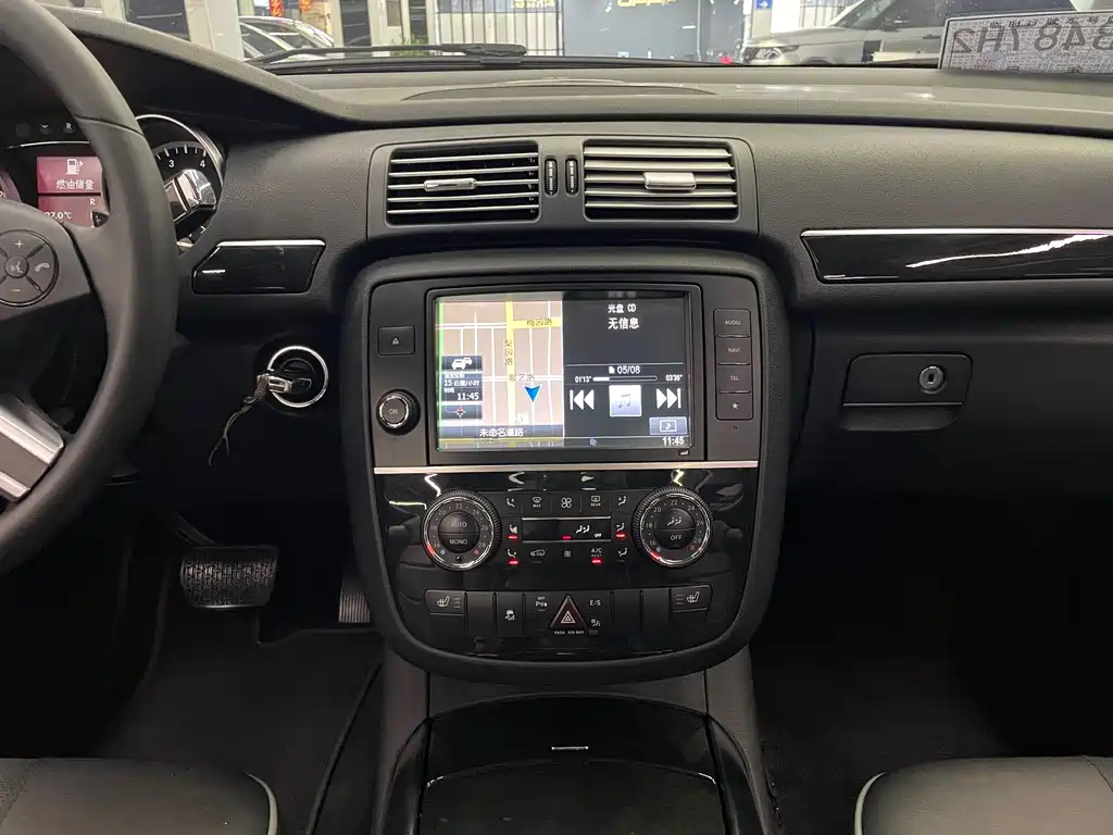 Mercedes-Benz R-Class 2017 R 320 4MATIC Business Edition Limited Edition