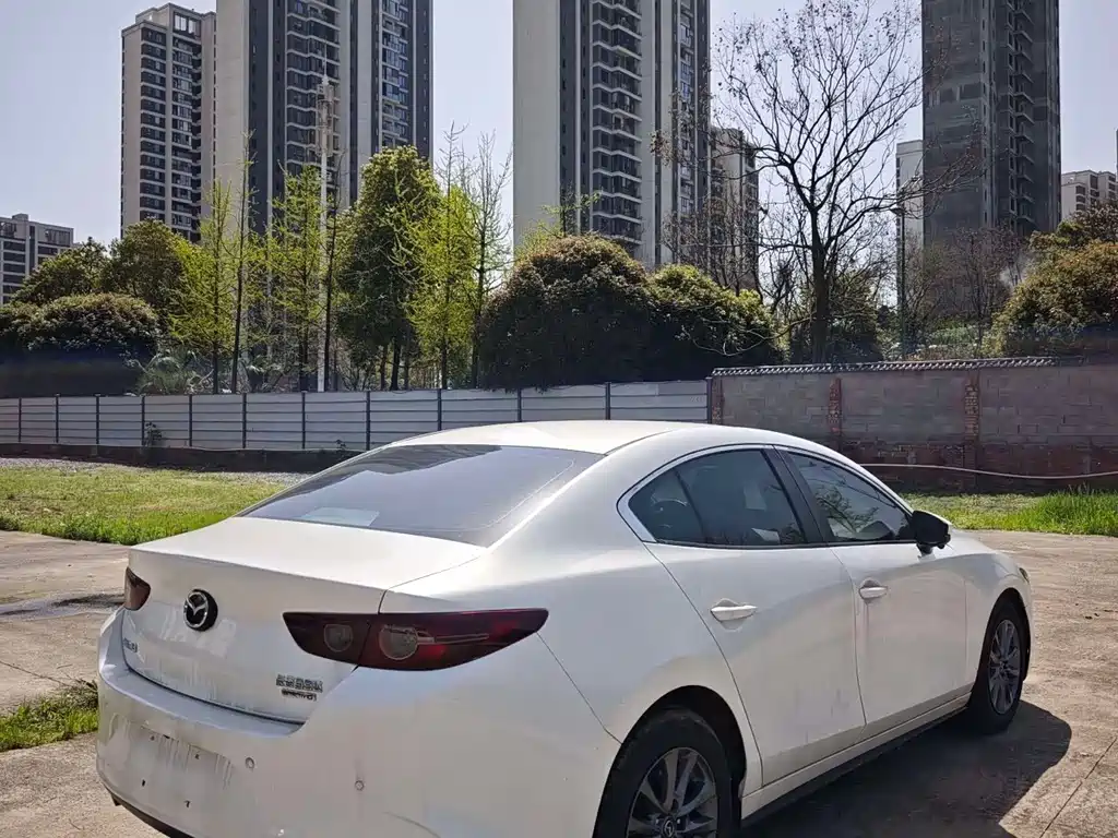 Mazda 3 Atenza 2020 1.5L Automatic Quality Beauty Edition