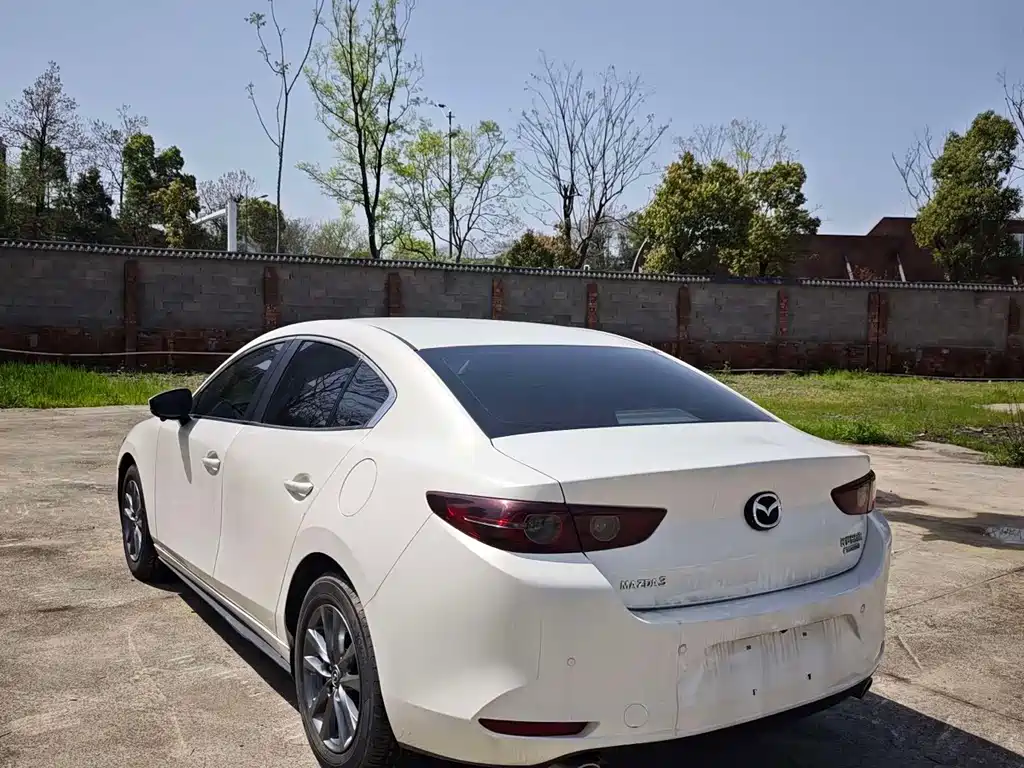 Mazda 3 Atenza 2020 1.5L Automatic Quality Beauty Edition