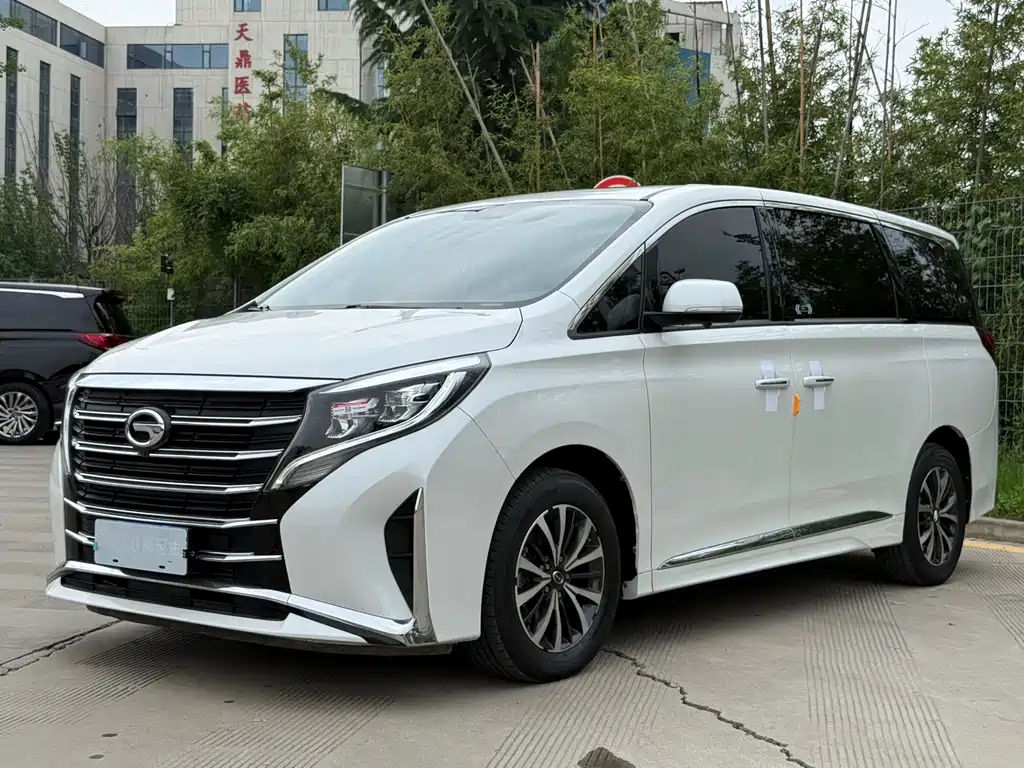 传祺M8 2023款 领秀系列 390T 尊享版