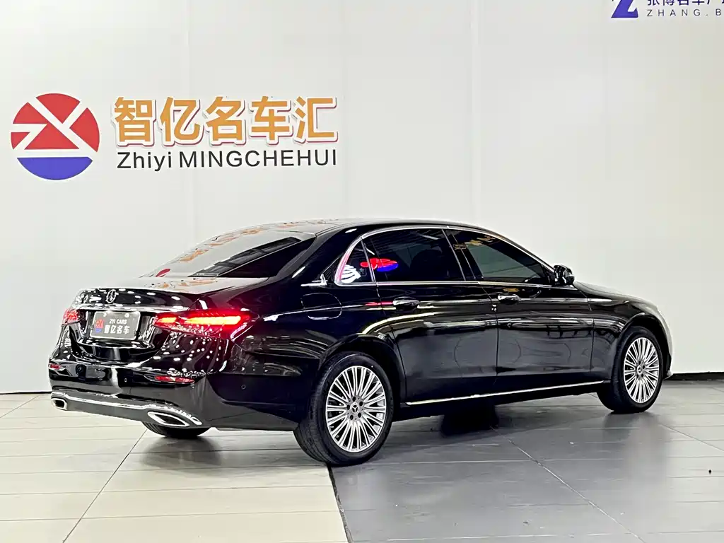 Mercedes-Benz E-Class 2022 Facelift 3 E 300 L Luxury Edition