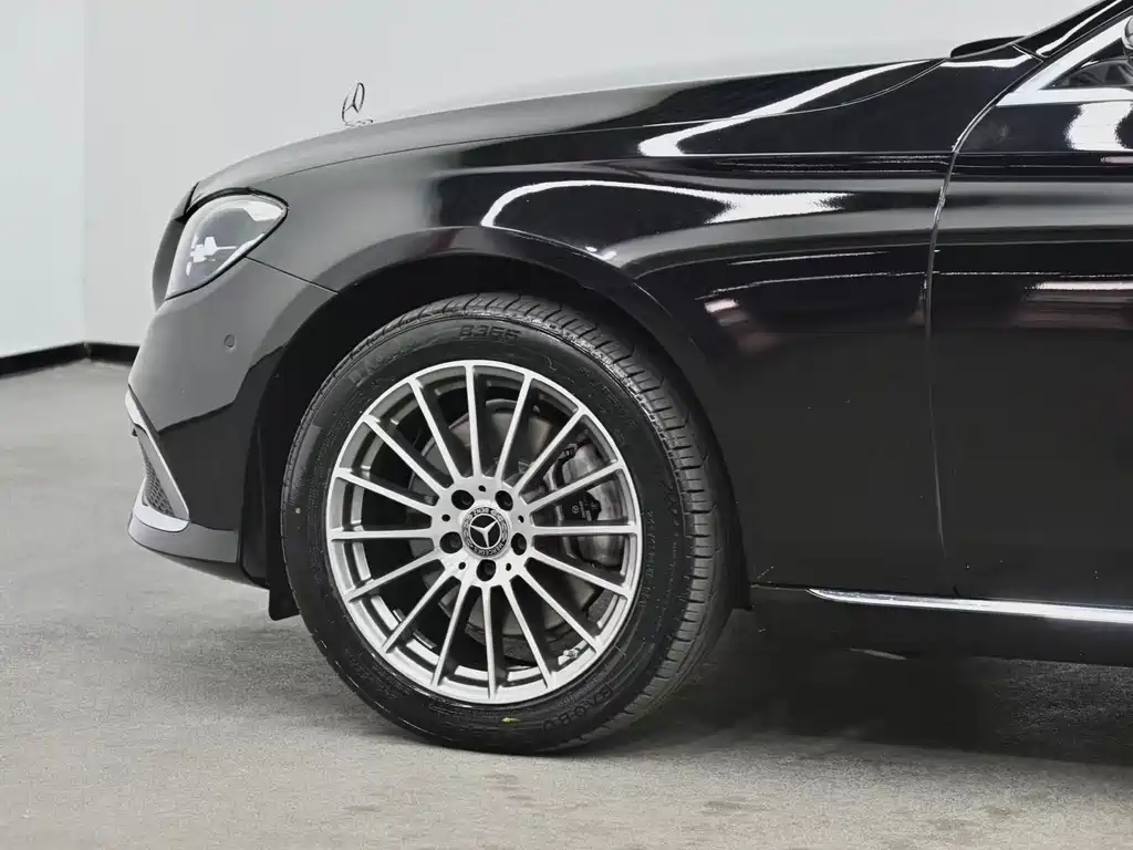 Mercedes-Benz E-Class 2023 E 260 L