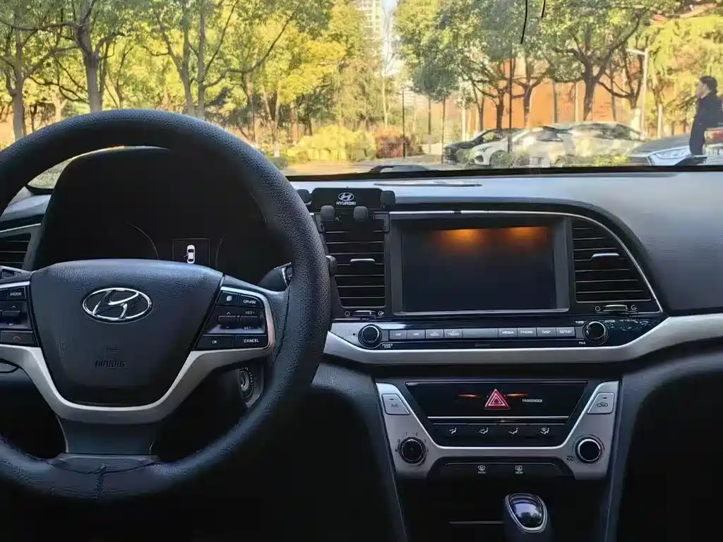 Leonding 2016 1.6L Automatic ZhiXuan·Elite Model