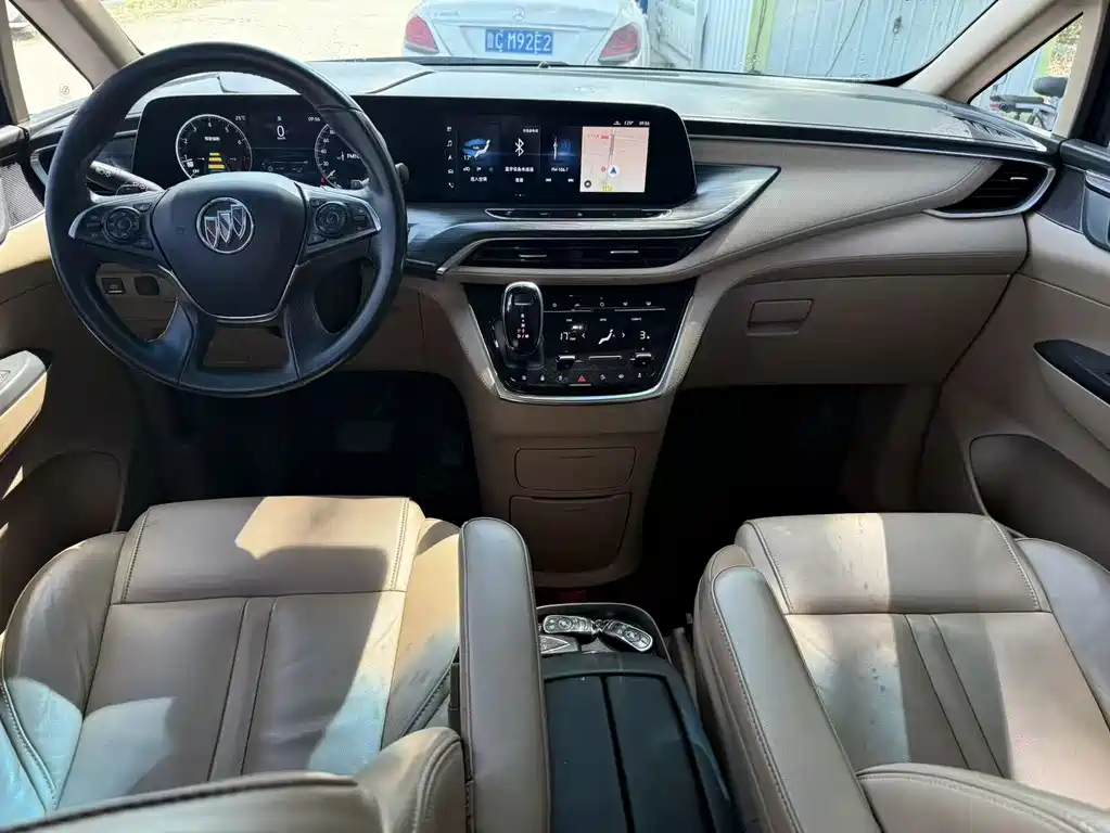 Buick GL8 2020 ES Luxury 653T