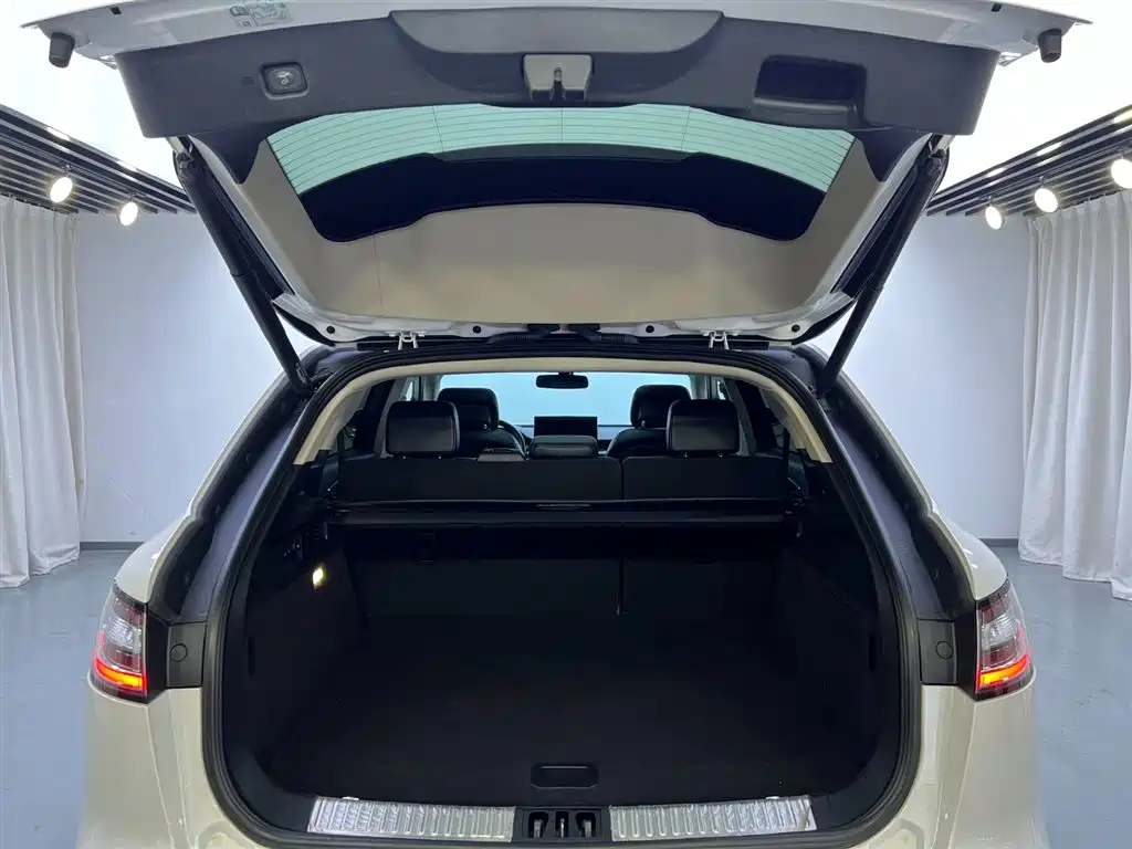 Navigator 2021 2.7T AWD Prestige Edition