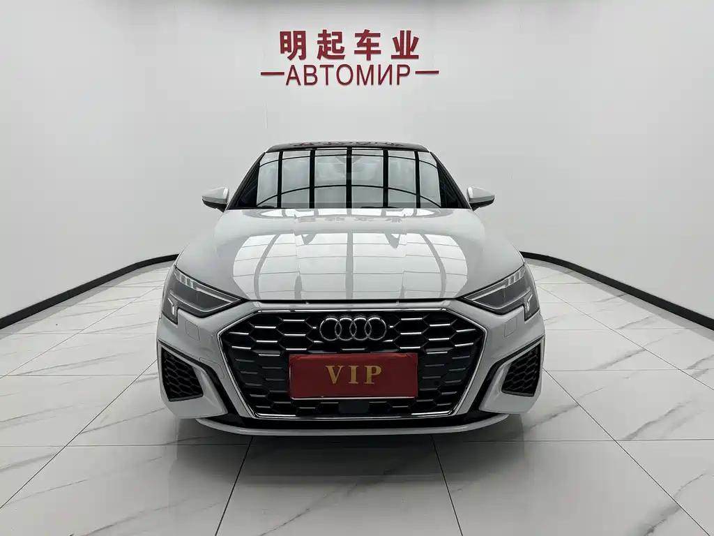 Audi A3 2023 Facelift A3L Limousine 35 TFSI Luxury Sport Edition