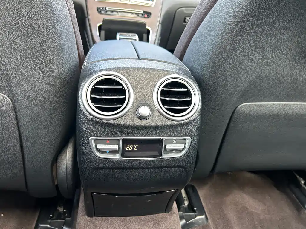 Mercedes-Benz GLC 2017 GLC 300 4MATIC Dynamic Edition