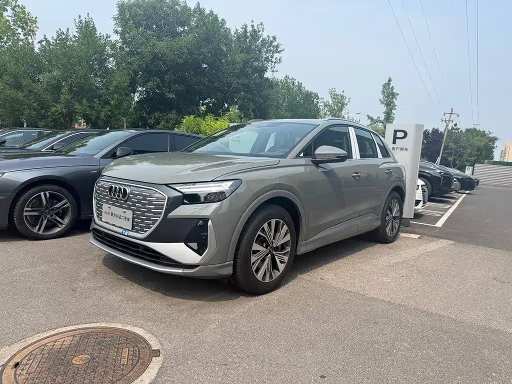 Audi Q4 e-tron 2024 40 e-tron Creative Edition