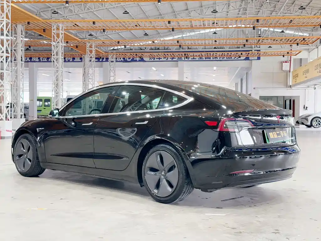 Model 3 Standard Range Rear-Wheel Drive Upgrade Version 2020
