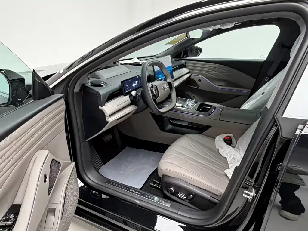 Galaxy Star Glory 8 2025 Edition 130km EM-i Flagship Version