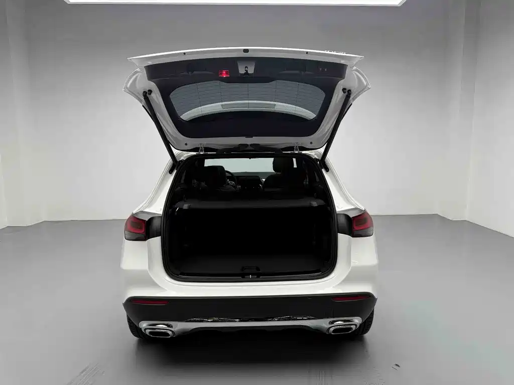 Mercedes-Benz GLA 2023 Facelift GLA 200