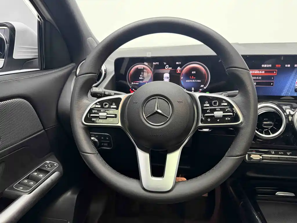 Mercedes-Benz GLA 2023 Facelift GLA 200